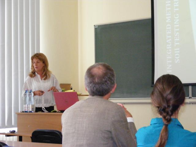 Dr. Molnár Mónika (BME) előadása