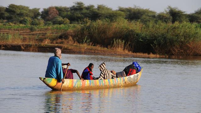 Afrikai evezős csónak